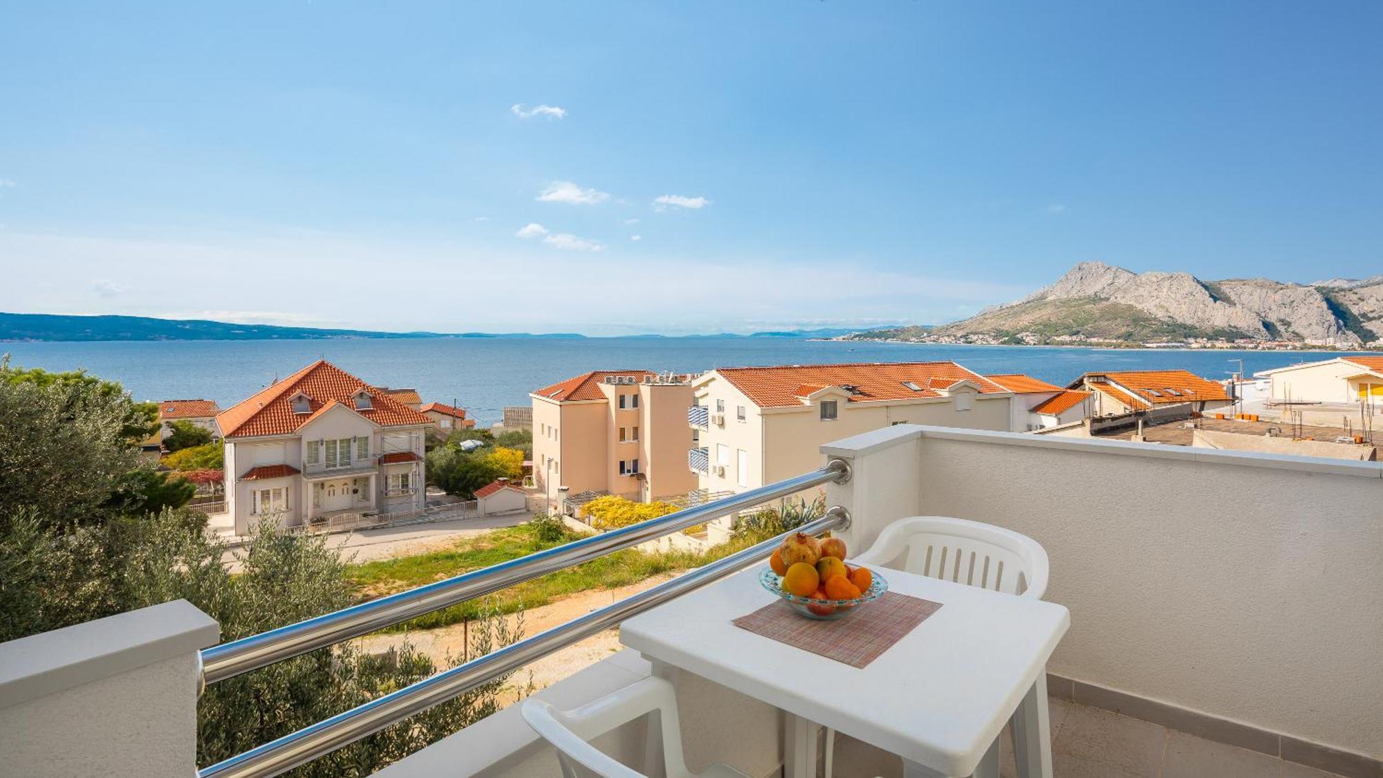 Apartments Roza Omiš Exteriör bild