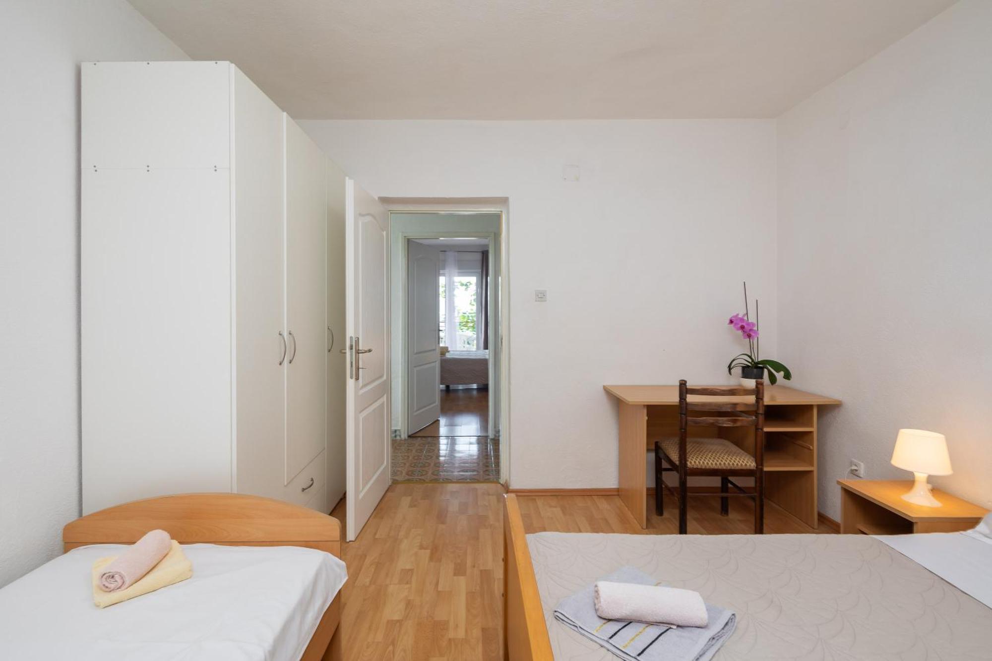 Apartments Roza Omiš Exteriör bild
